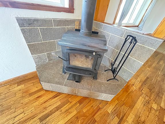 5th image of 650 Castello Ave