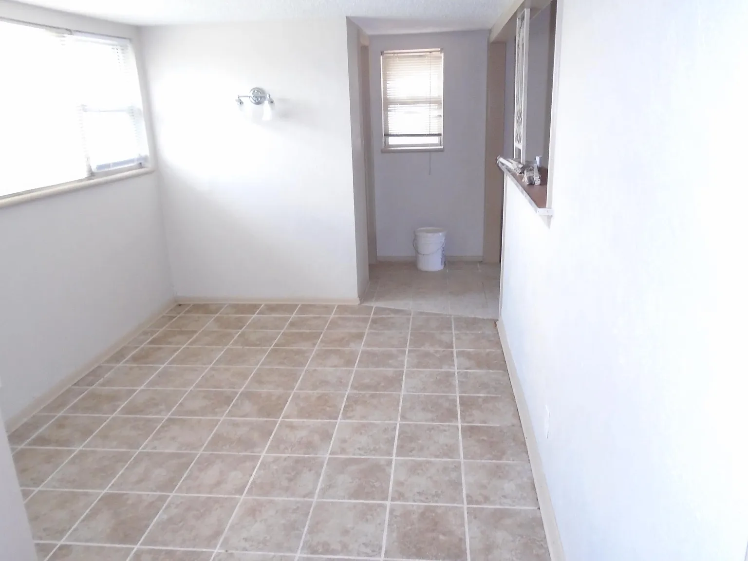 2 bed, 1.5 bath, 1500 sqft, $1,225 — Photo 2
