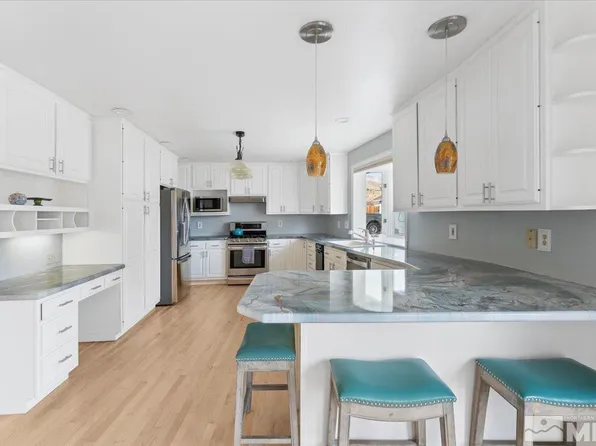 290 Eucalyptus Ct, Reno, NV 89523