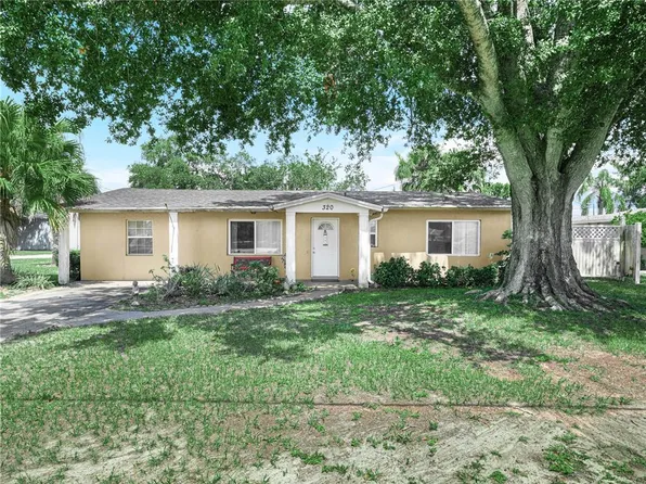 320 8th St N, Dundee, FL 33838