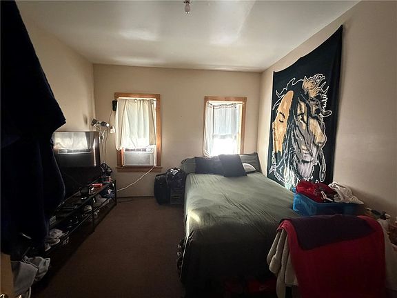 4th image of 338-340 Scio St