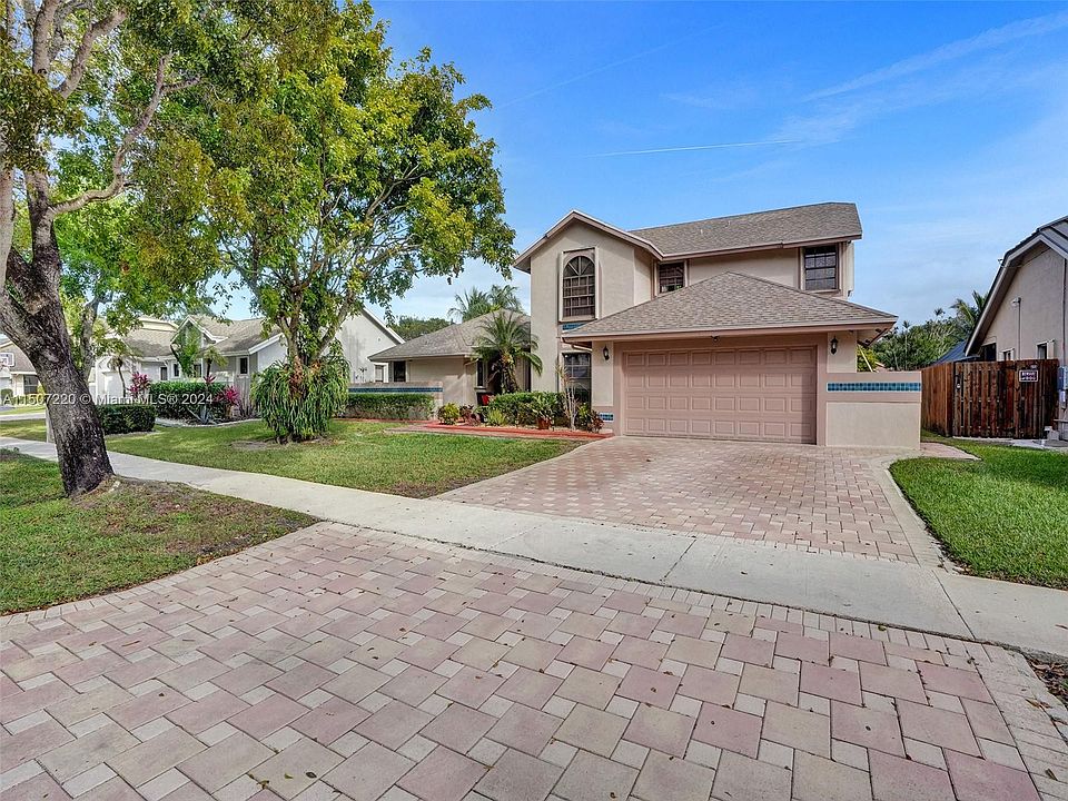 1st image of 5772 SW 88th Ter