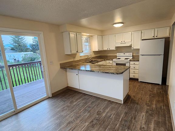 3rd image of 23 S Moen St #23