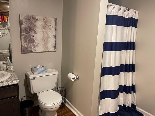 1st image of 102 Lansdowne Dr #102