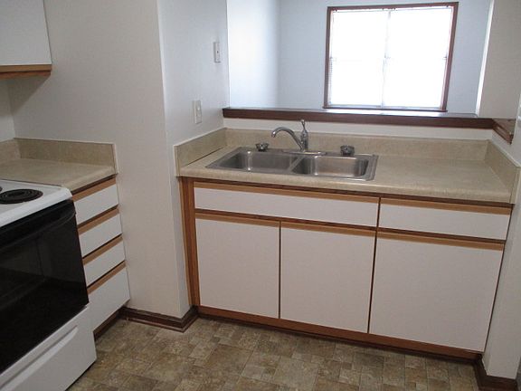 5th image of 9624 2nd Bay St APT 1