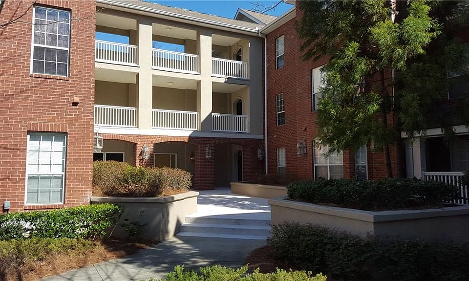 1st image of 5641 Roswell Rd Unit 106