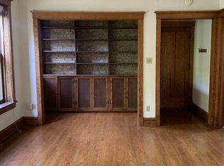 860 W Fletcher St, Chicago, IL 60657