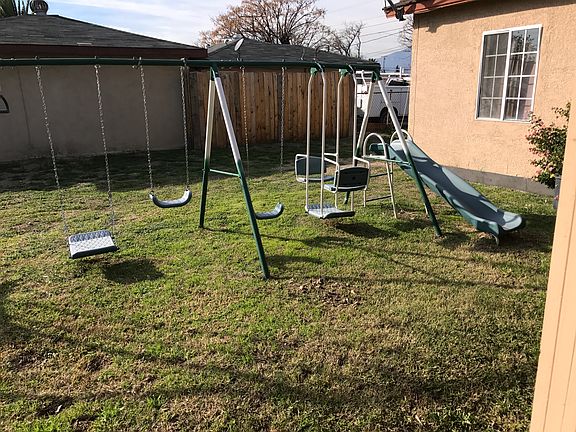 4th image of 15359 Rosemary Dr