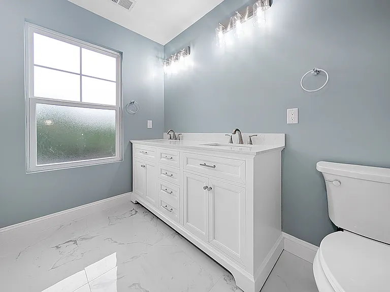 3020 Locust Blossom Cv — Photo 14