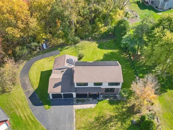 62 Sawka Circle, Windsor, CT 06095