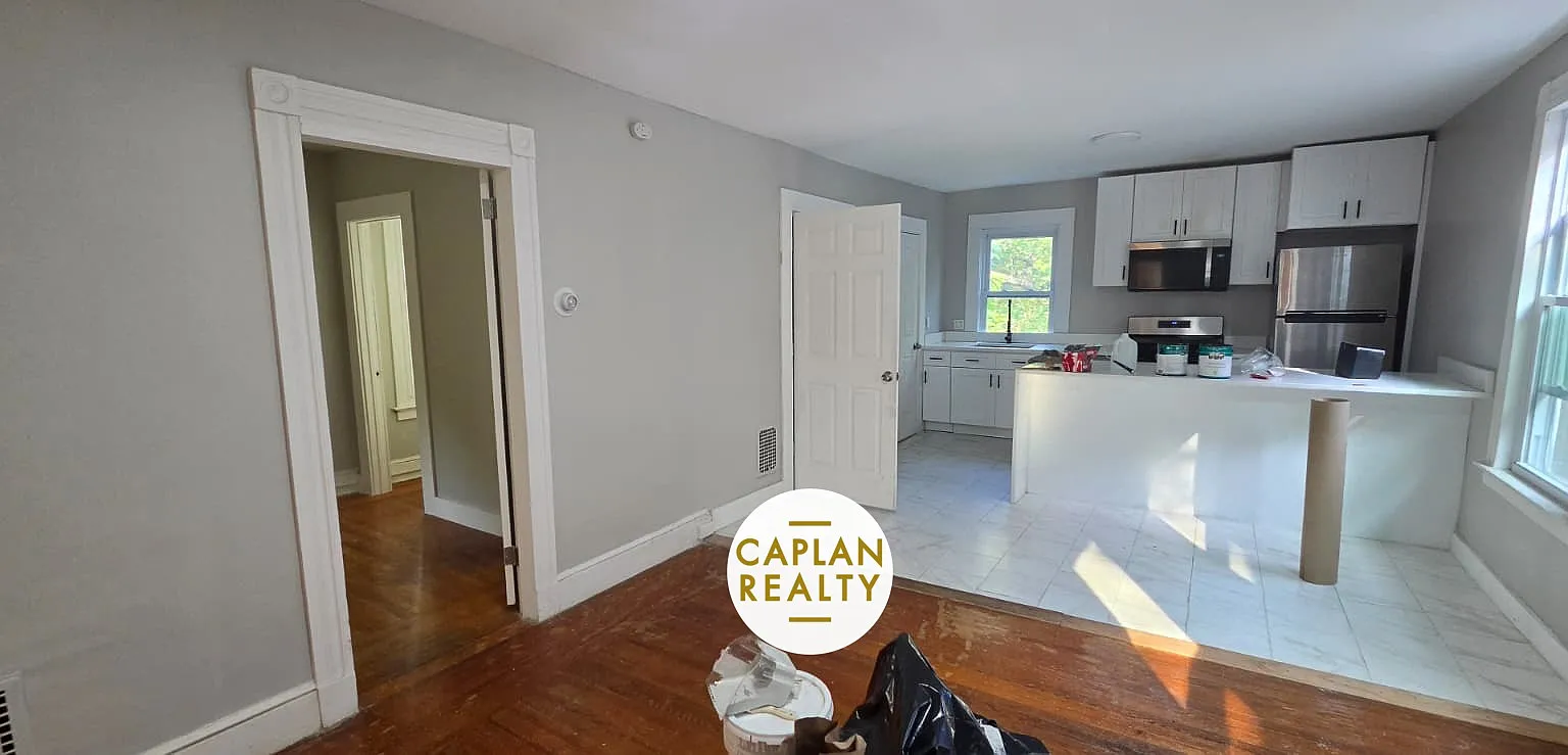 5 bed, $3,350 — Photo 1