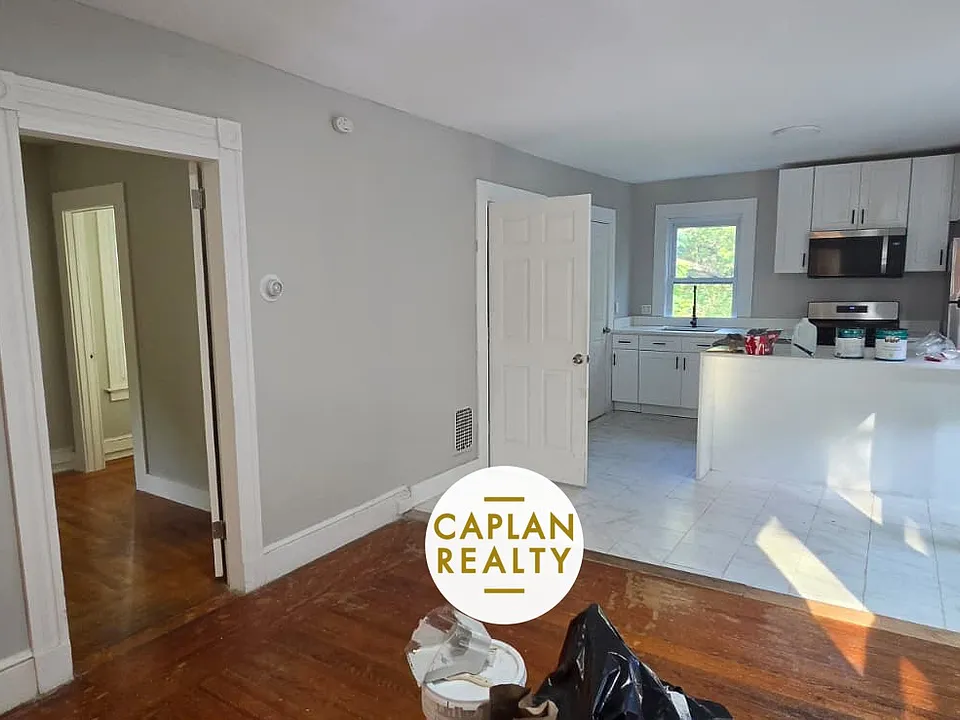 345 Ellsworth Ave #2F
