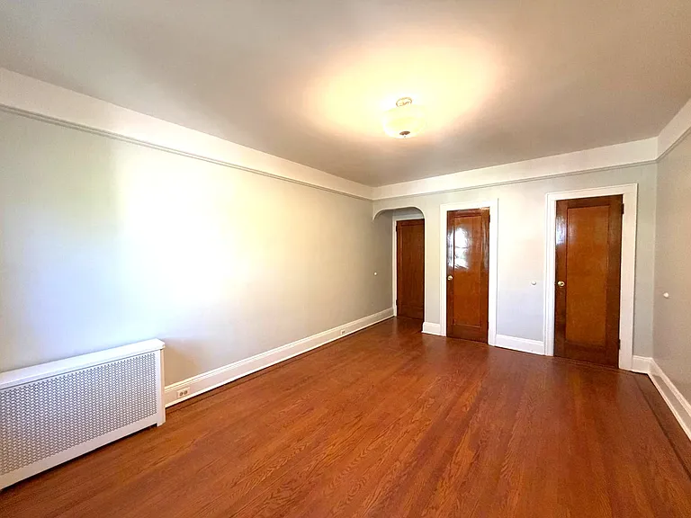 60-29 Catalpa Ave #B5 — Photo 8