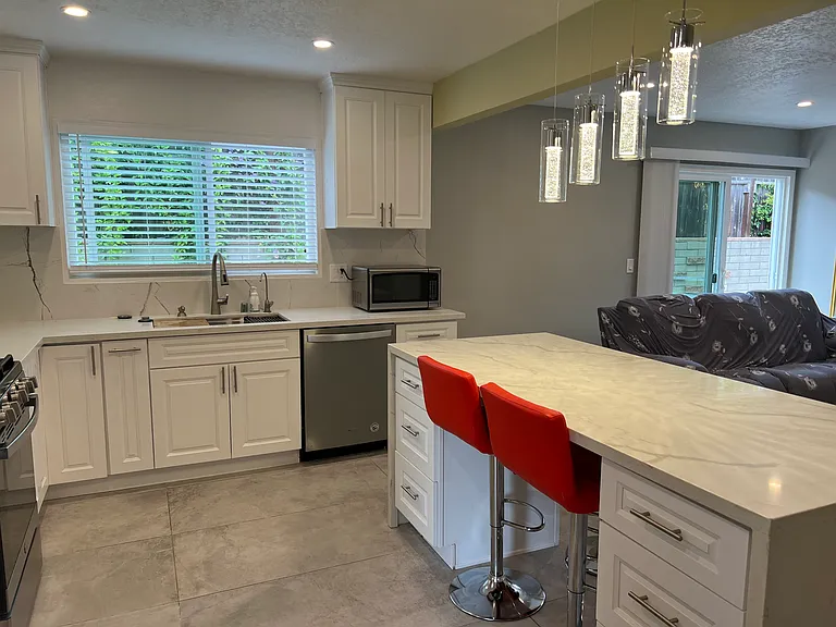 4639 Diane Ave — Photo 3