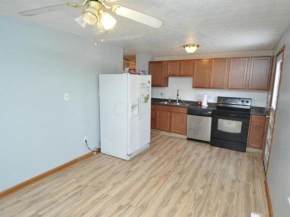 4th image of 3104 Conneaut Ct