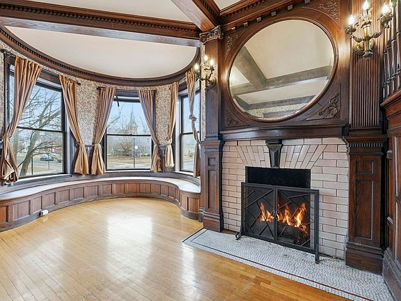 12th image of this home