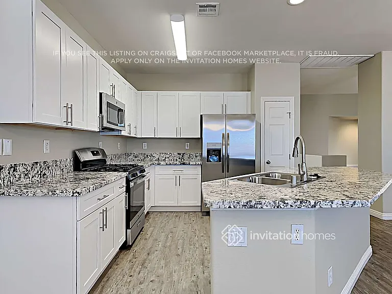 7024 Pacific Coast St — Photo 8