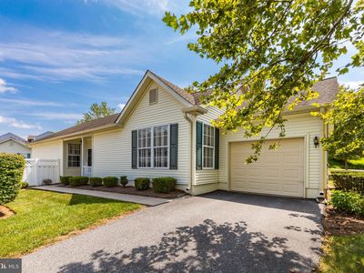 1000 N Phipps Woods Ct, Glen Mills, PA, 19342