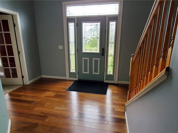 4th image of 4370 Westmont Dr