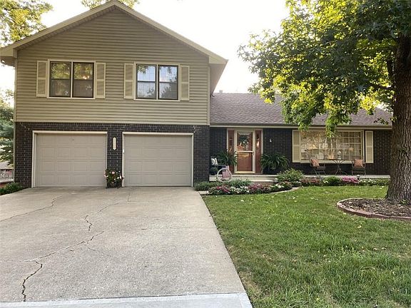 2nd image of 1905 Wayne Dr