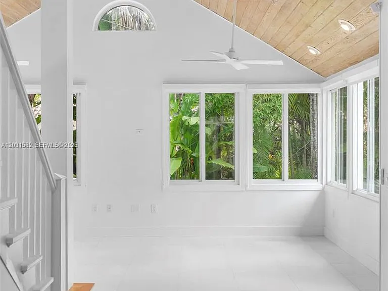 3945 Loquat Ave — Photo 12