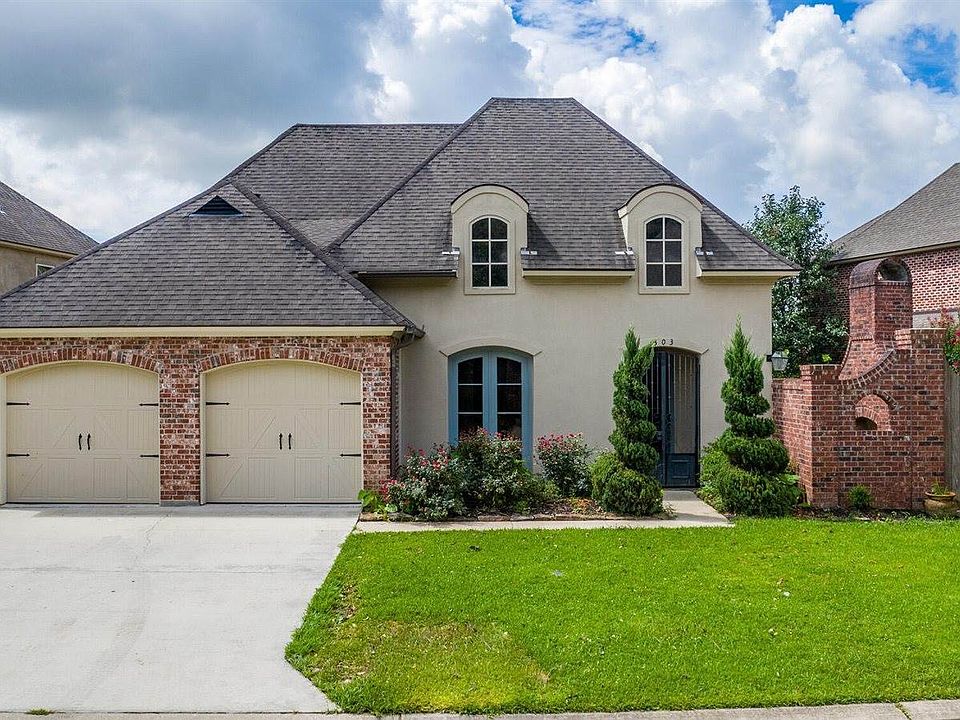 1st image of 303 La Villa Cir