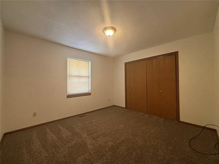 3928 Messanie St — Photo 11
