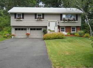 16 Johanna Ln, Monsey, NY 10952
