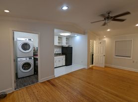 412 E 54th St, Savannah, GA