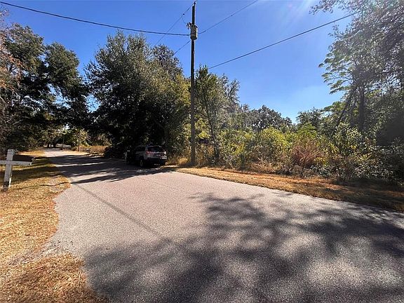 4th image of 11119 Bessie Dix Rd