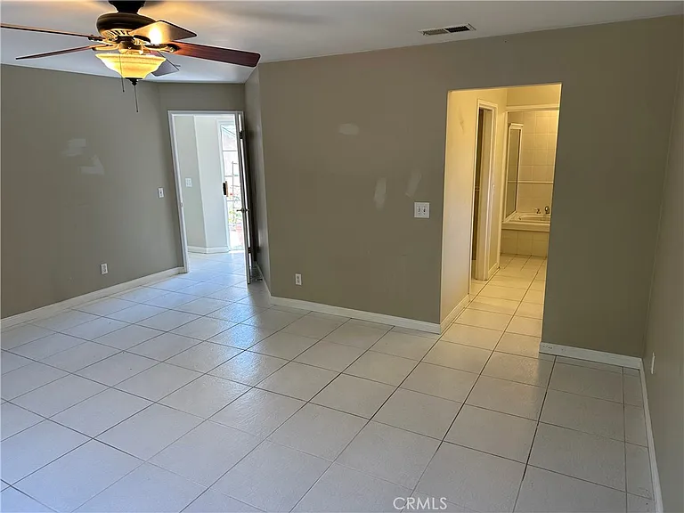 435 Talbert St — Photo 16