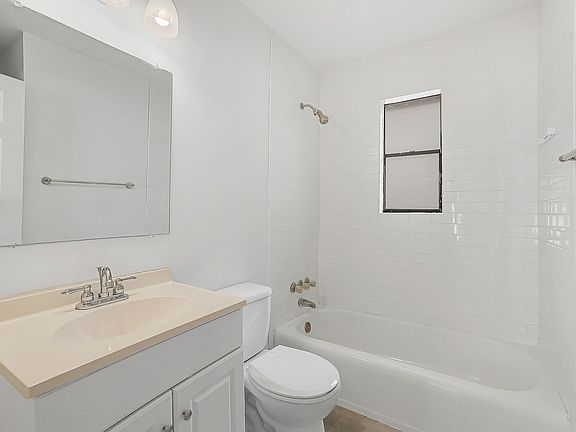 2nd image of 2920 10th Ave S APT B