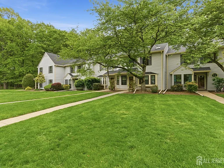 2804 Cricket Cir — Photo 3