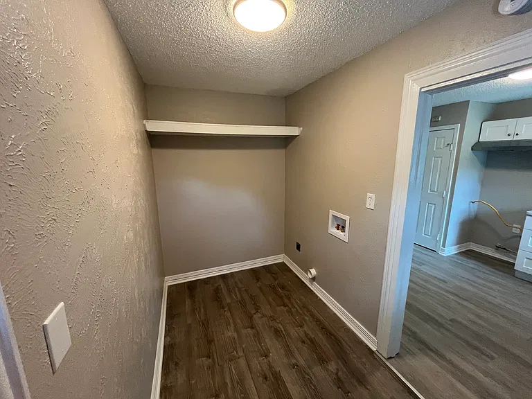 2423 Lolita Dr — Photo 8