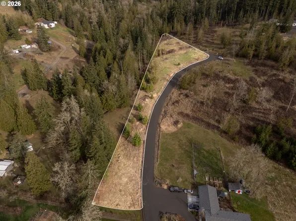 426 Rose Garden Ln, Kelso, WA 98626