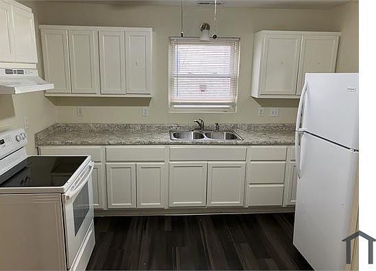 2nd image of 1626 Nemnich Ave