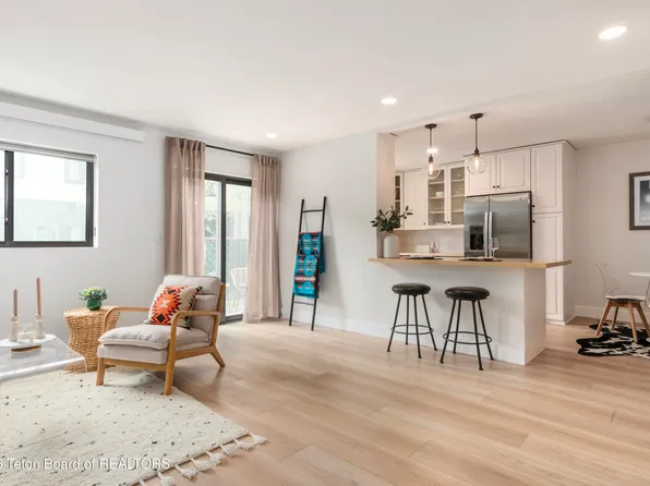 826 Powderhorn Ln APT C, Jackson, WY 83001