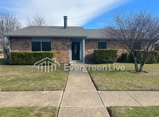 9546 Sophora Dr, Dallas, TX 75249