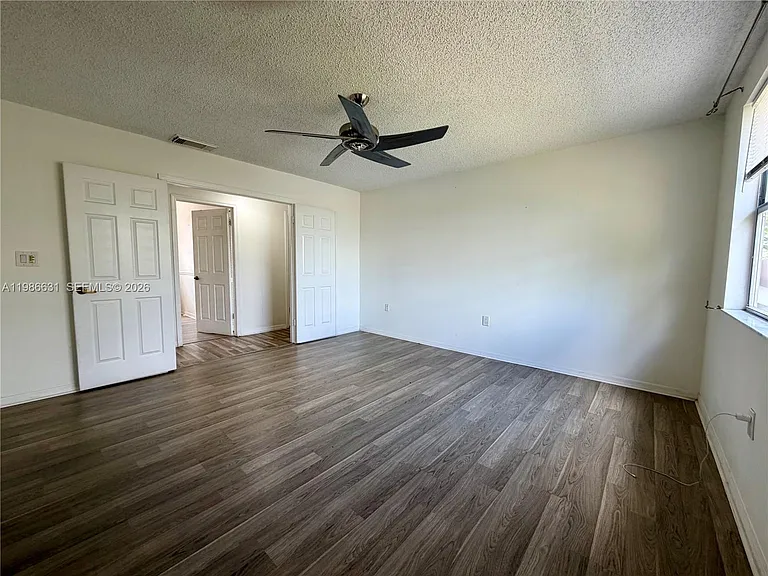 12619 NW 11th Pl — Photo 9