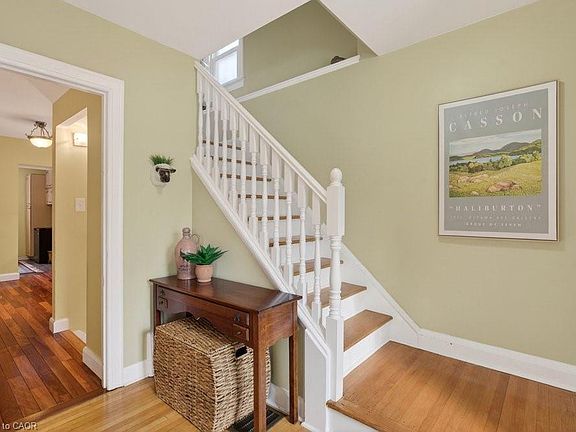 4th image of 132 Glen Rd