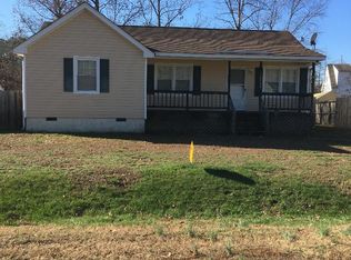 15932 Sandwave Rd, Chester, VA 23831