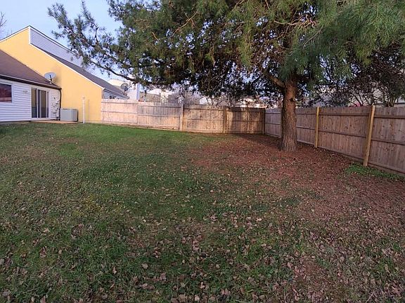 3rd image of 760 Palmer Dr