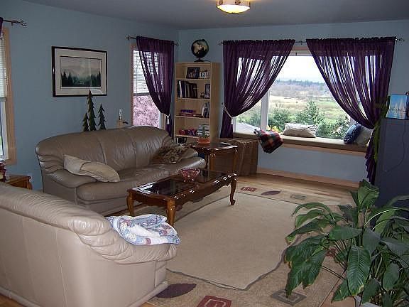 Bay Window in Living Rm