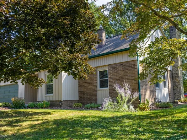 1557 N Orchard Rd NE, Bolivar, OH 44612