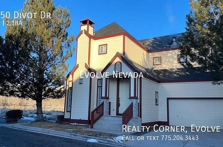 2150 Divot Dr — Photo 2
