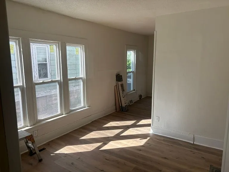1013 Mulberry St — Photo 3