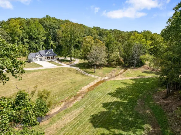 131 Speedy Watts Way, Burns, TN 37029