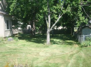 1230 N Dewey Ave, Reedsburg, WI 53959