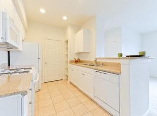 2555 Fenton Pkwy APT 308, San Diego, CA 92108