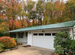 9695 N Gleaner Rd, Freeland, MI 48623